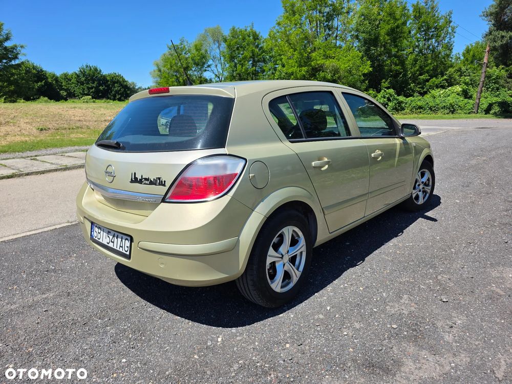 Opel Astra - 2