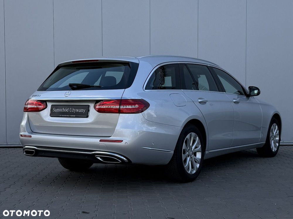Mercedes-Benz Klasa E 220 d Exclusive - 5