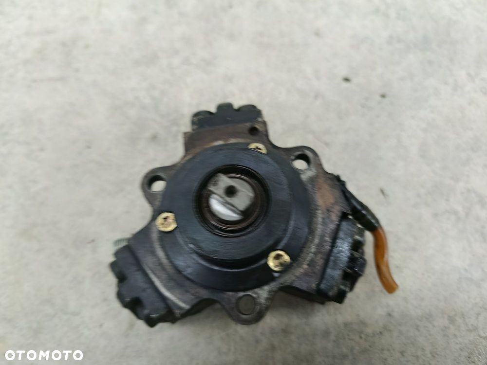 POMPA WTRYSKOWA MERCEDES-BENZ KLASA A W168 A6680700301  0445010015  BOSCH - 4