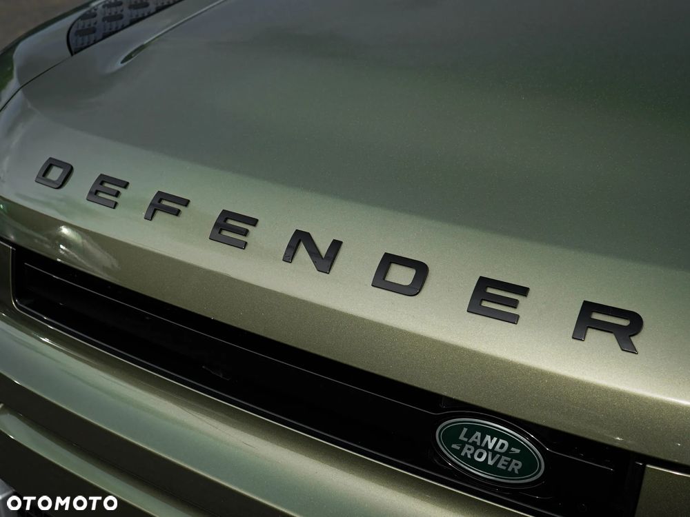Land Rover Defender 3.0 D200 mHEV - 3