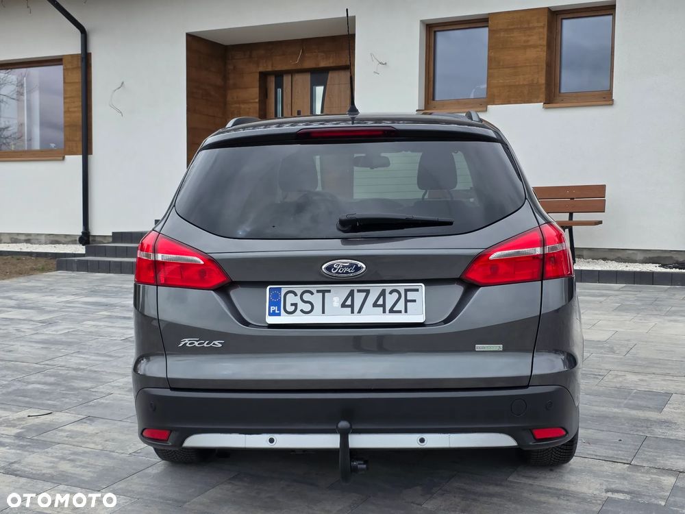 Ford Focus 1.0 EcoBoost Titanium - 6