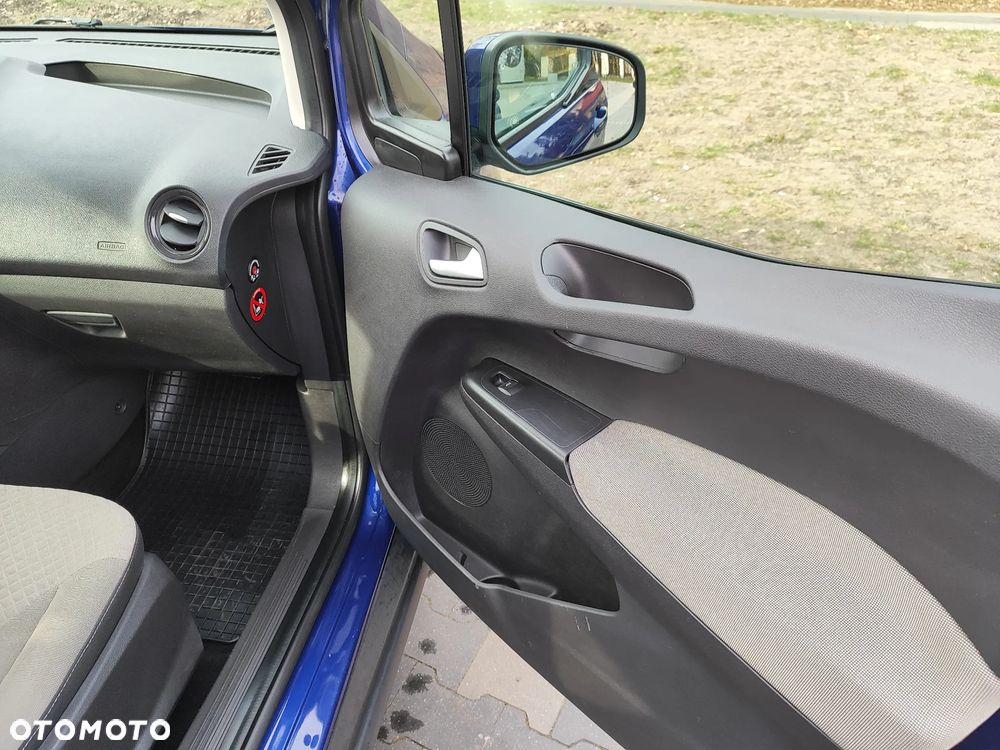 Ford Tourneo Courier 1.0 EcoBoost Titanium - 26