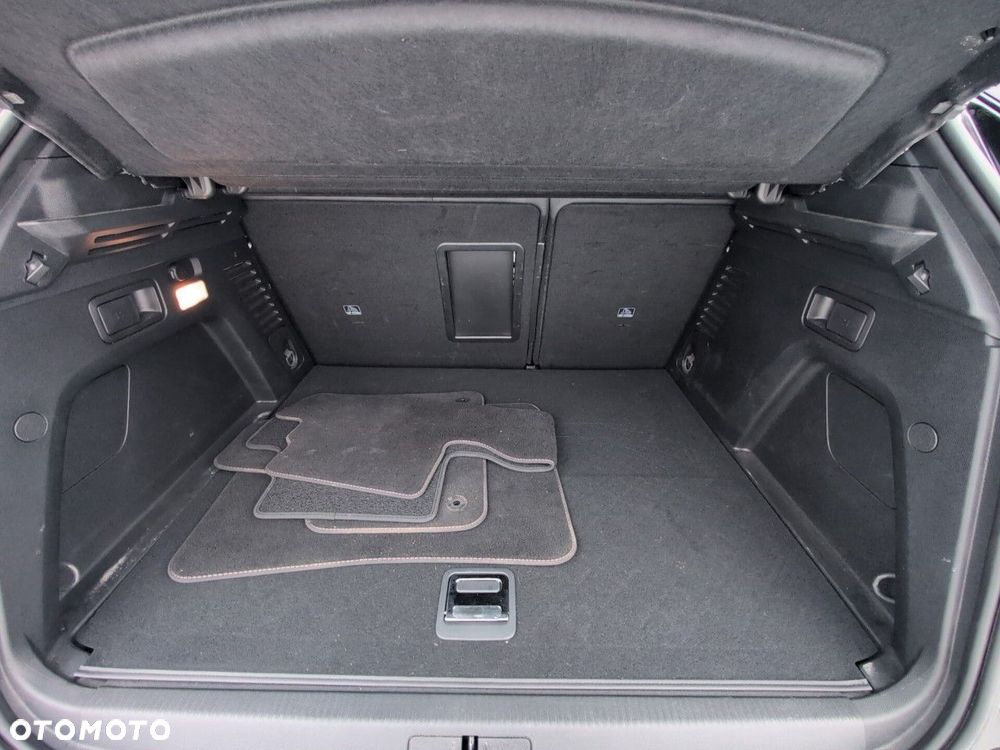 Peugeot 3008 - 8