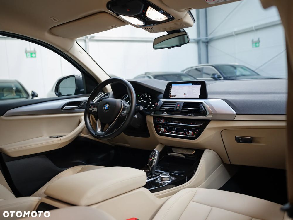 BMW X4 xDrive20i GPF Advantage sport - 24