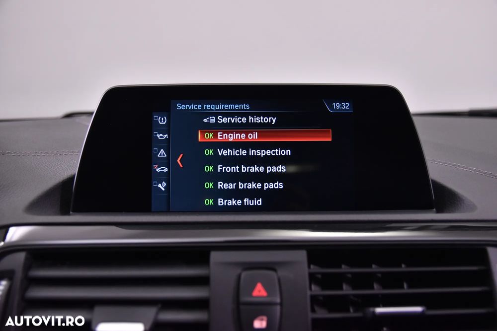 BMW Seria 1 - 21