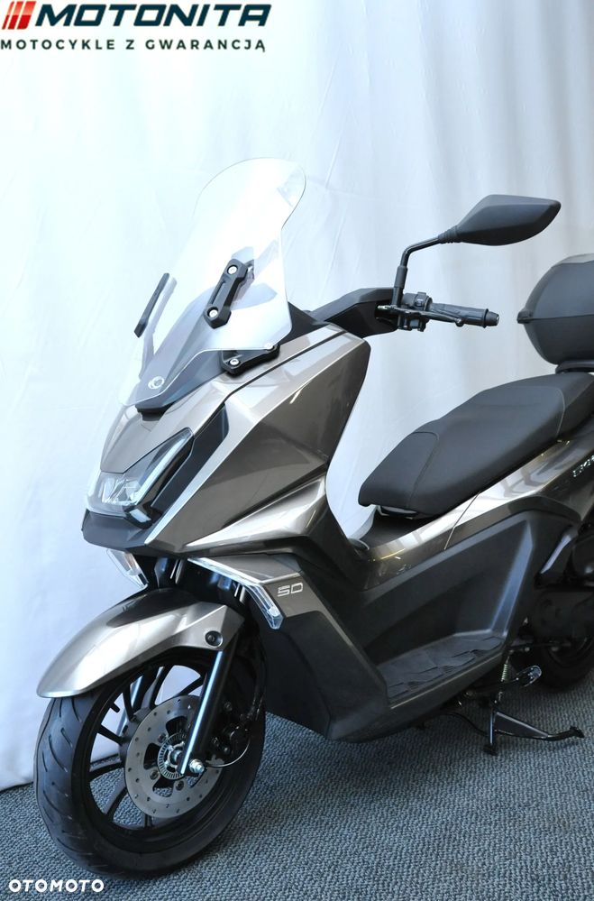 Kymco Skytown - 5