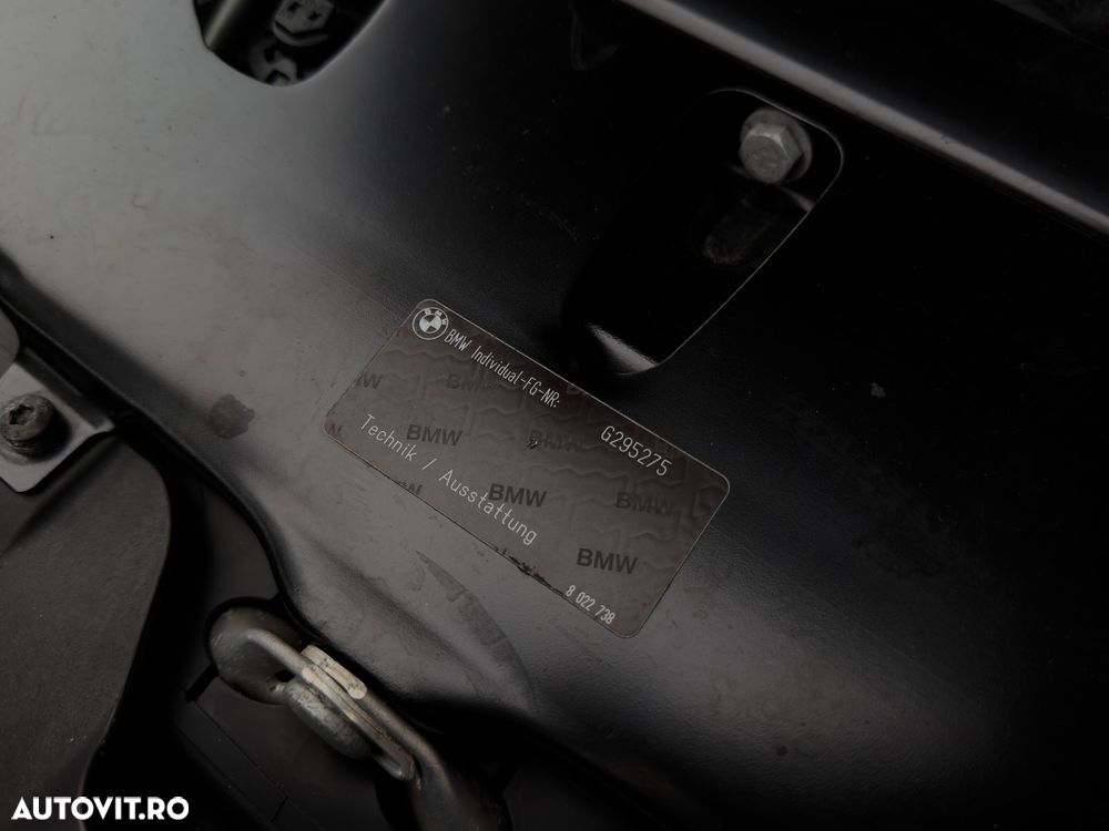 BMW Seria 5 535d xDrive AT - 32