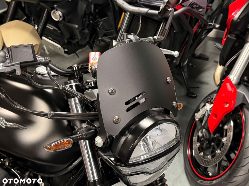 Moto Guzzi V7 - 22