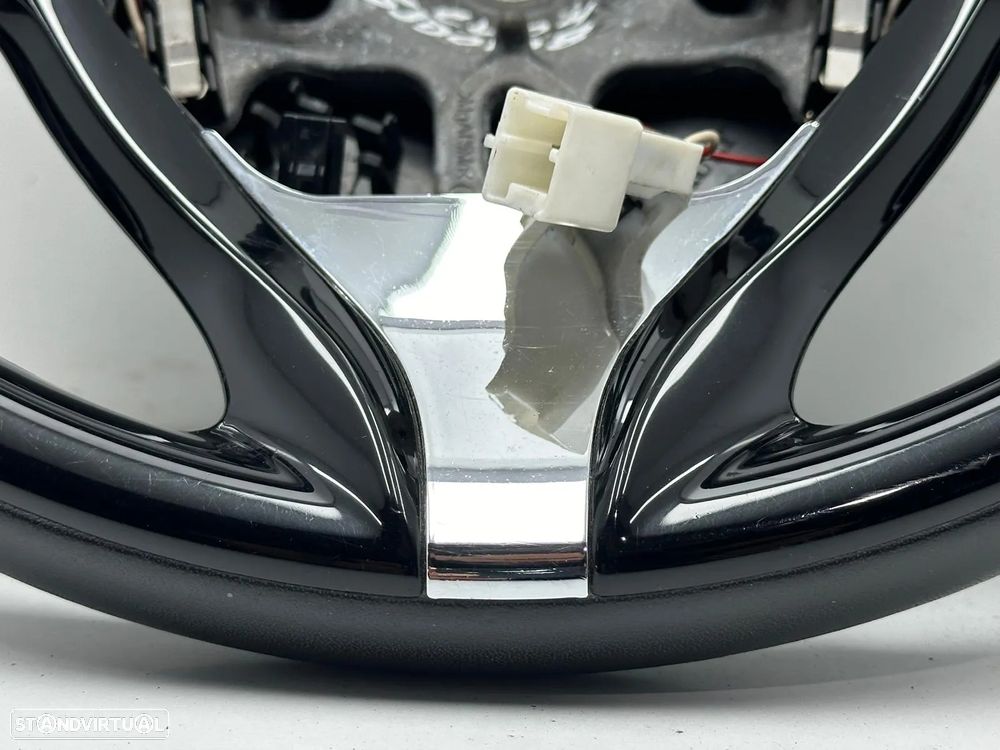 Volante - Renault Clio IV (2018) - 4