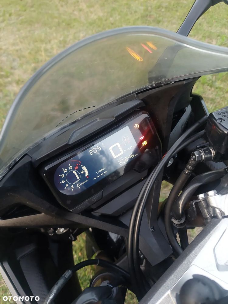Honda CBR - 8