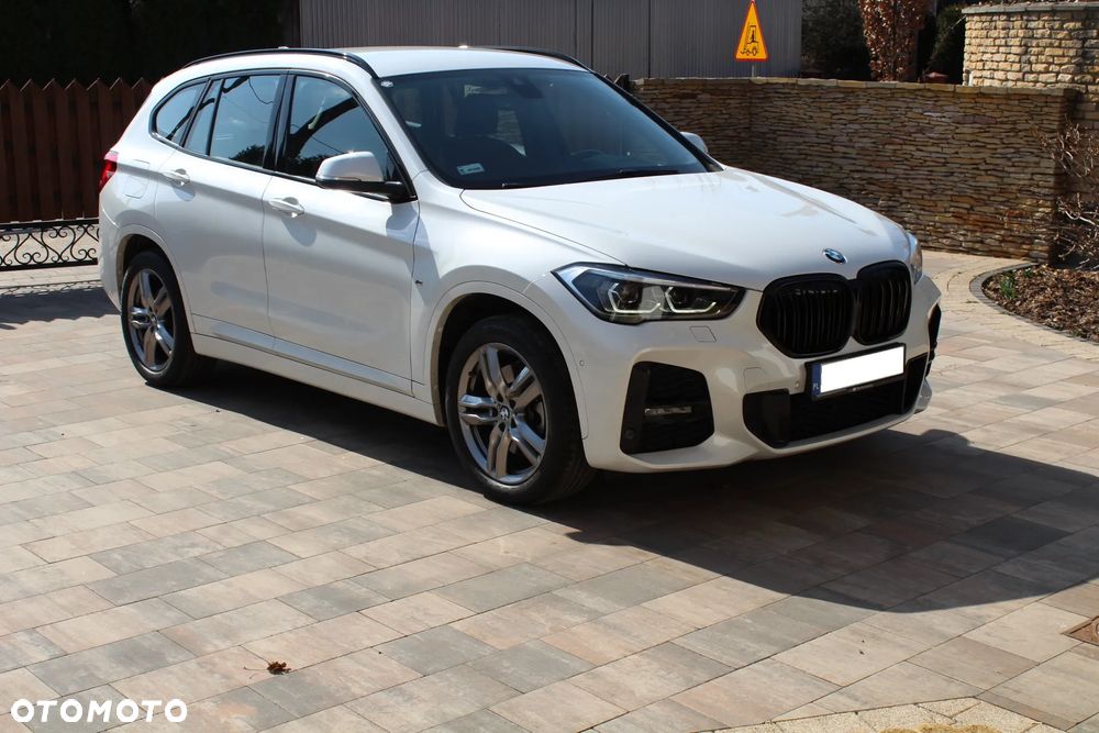 BMW X1 xDrive20i M Sport - 4