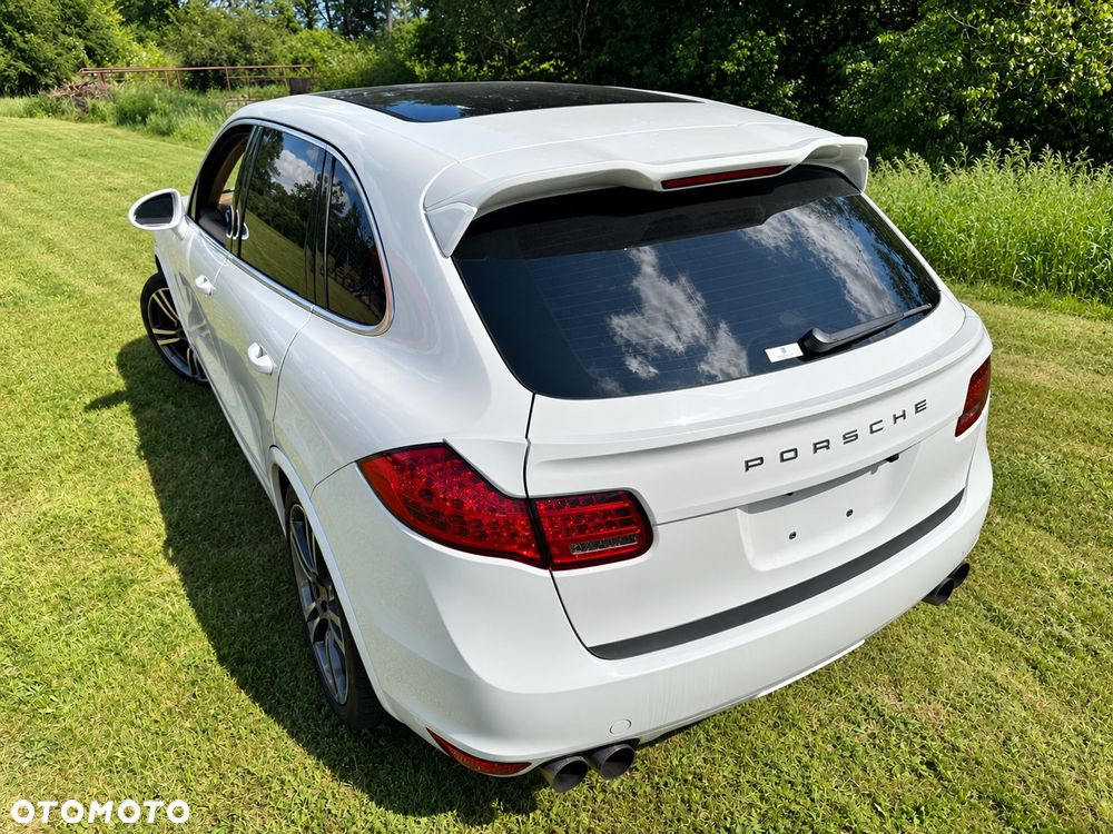 Porsche Cayenne - 5