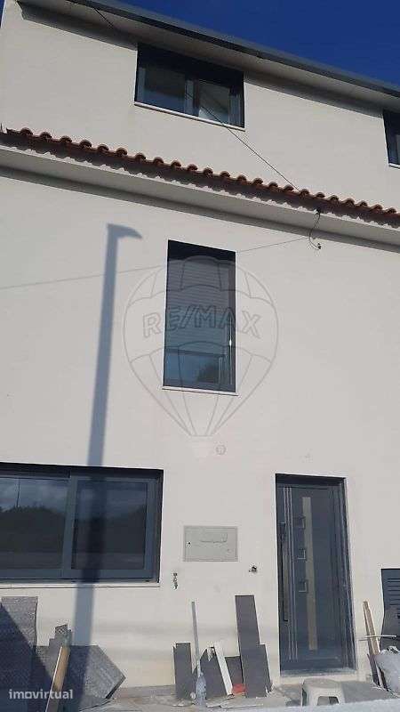Moradia T5 para venda - Grande imagem: 3/6