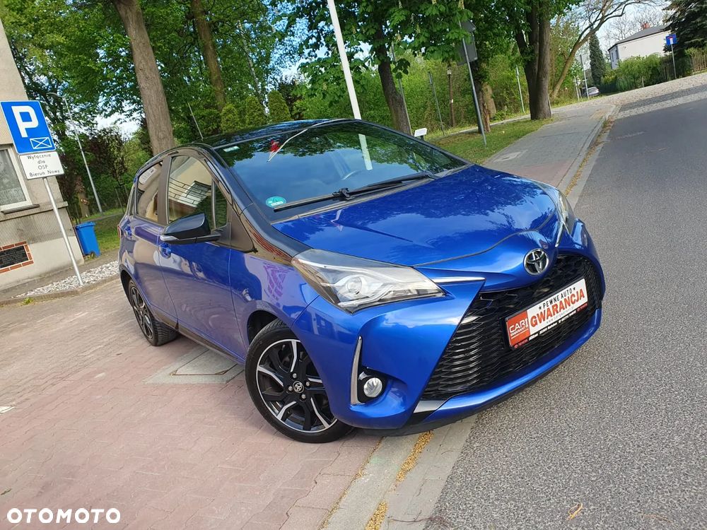 Toyota Yaris 1.5 Premium - 4