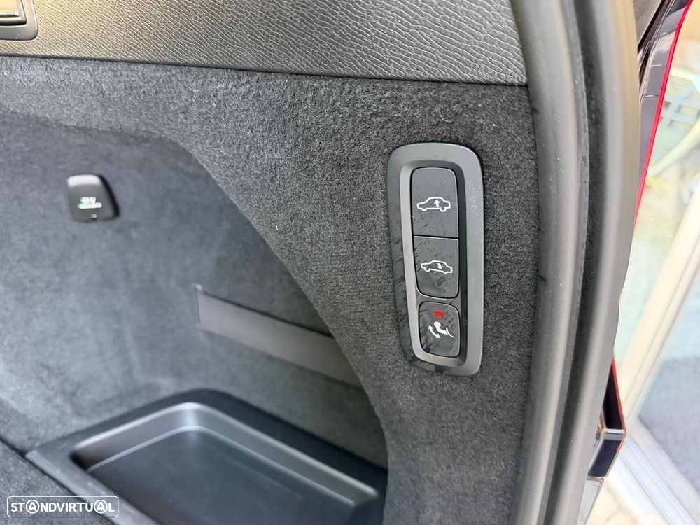 Volvo XC 90 2.0 T8 PHEV Plus Bright AWD - 32
