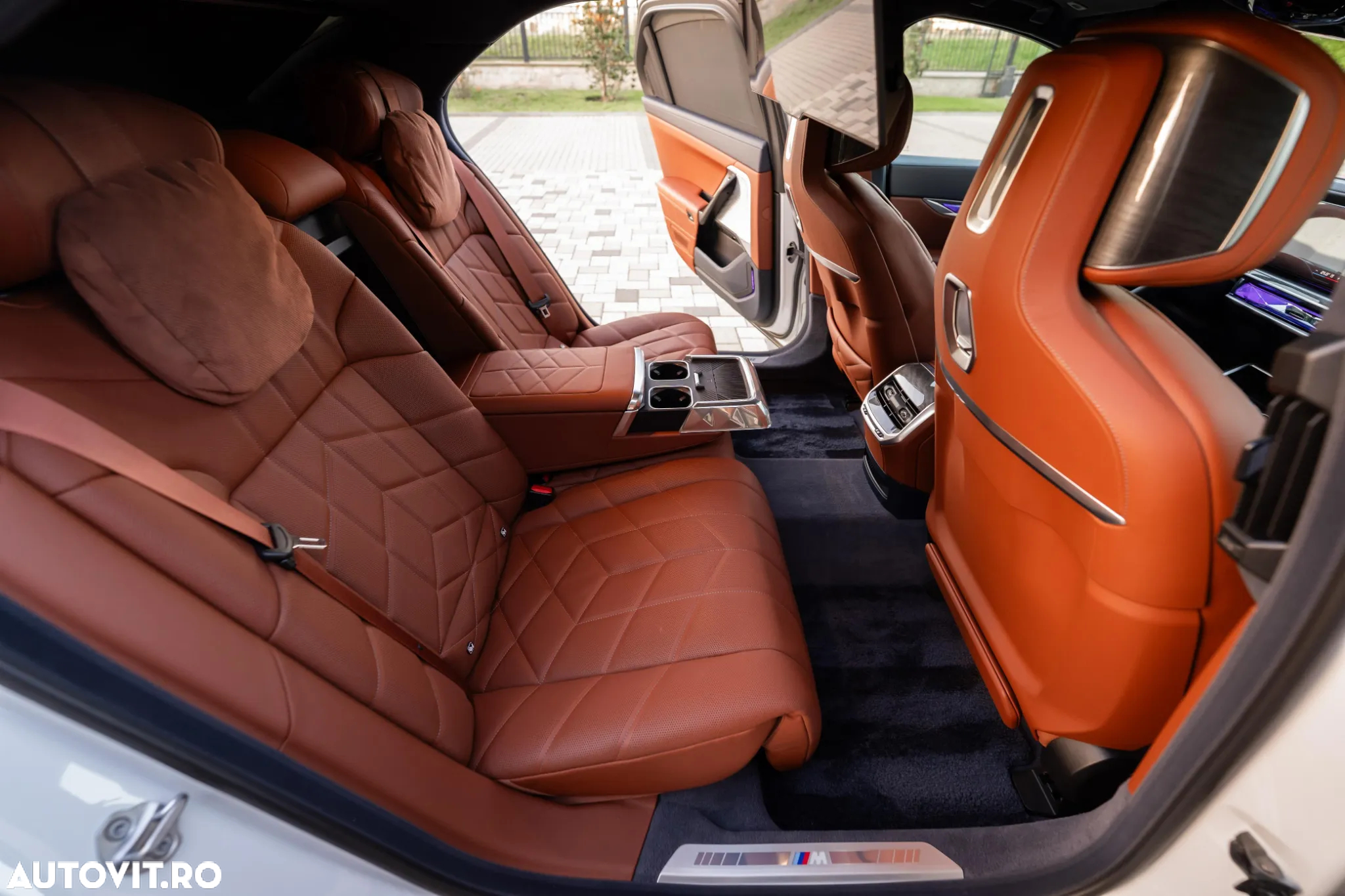 BMW Seria 7 - 18