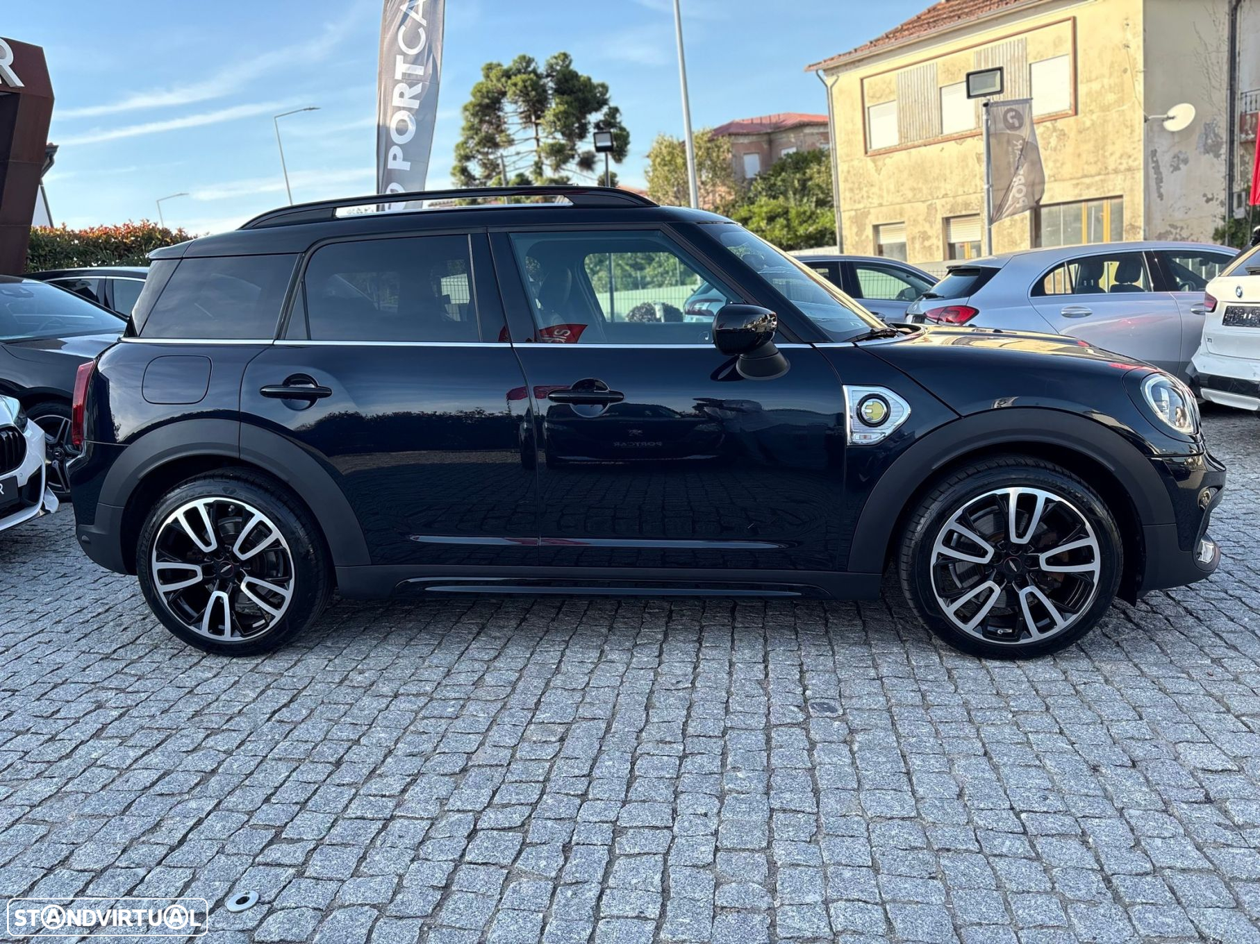 MINI Countryman Cooper SE ALL4 JCW Auto - 9