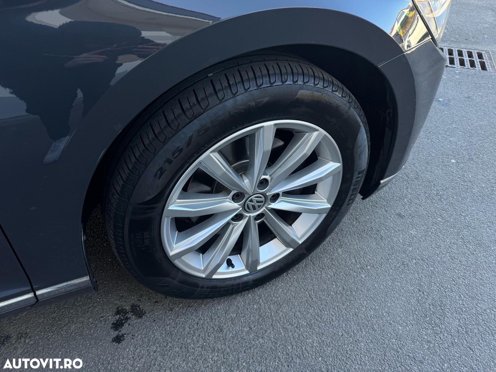 Volkswagen Passat Variant 2.0 TDI DSG (BlueMotion Technology) Highline - 32