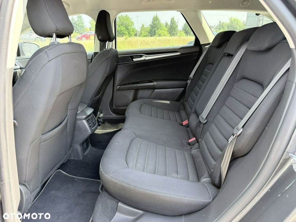 Ford Mondeo 2.0 TDCi Ambiente PowerShift - 12