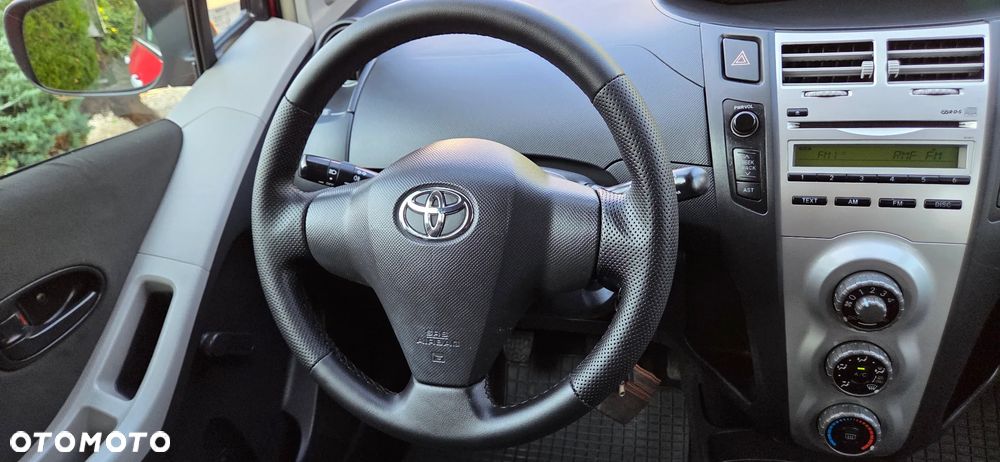 Toyota Yaris 1.3 Luna A/C - 13