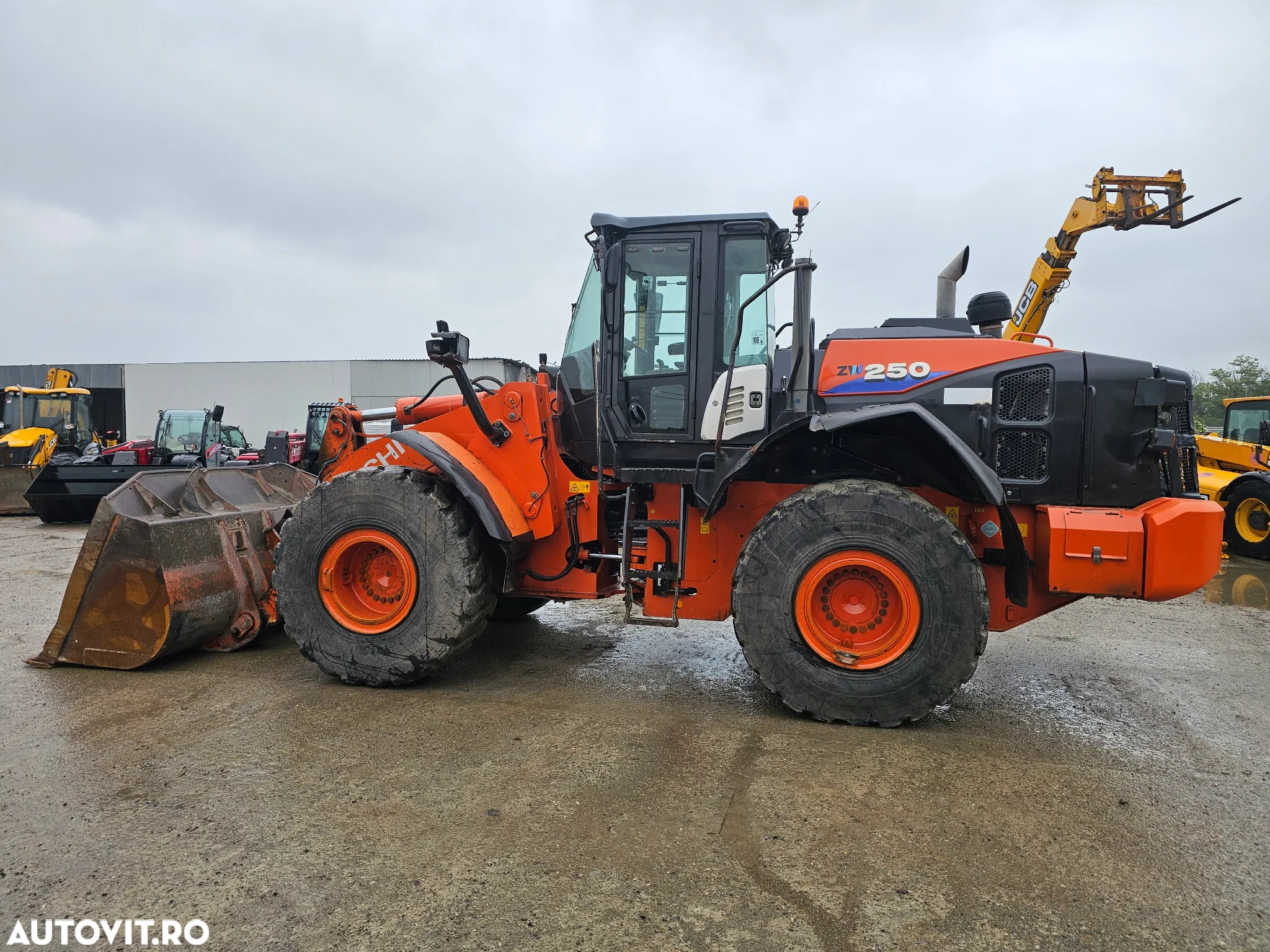 Hitachi ZW 250 -6 incarcator frontal vola wola - 11