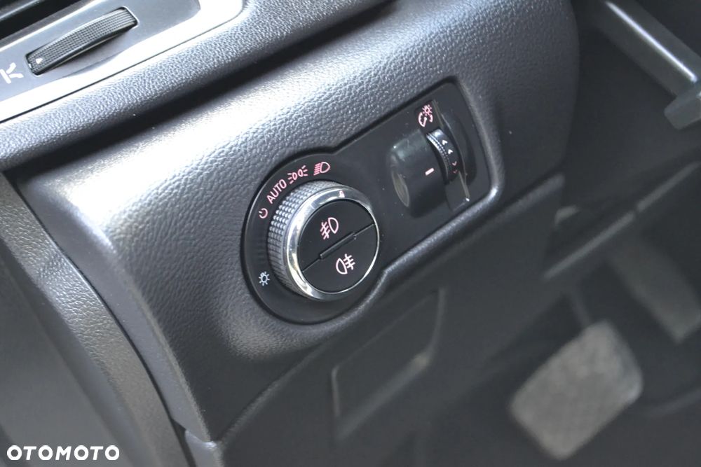 Opel Astra IV 1.6 T Sport - 15