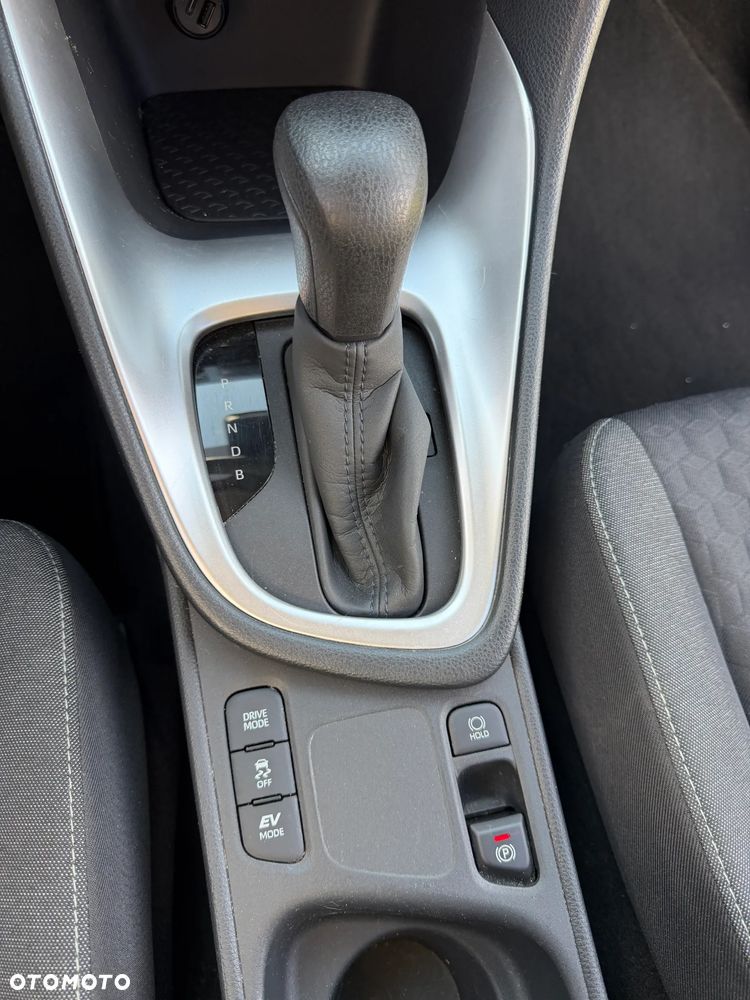 Toyota Yaris Hybrid 1.5 Active - 28
