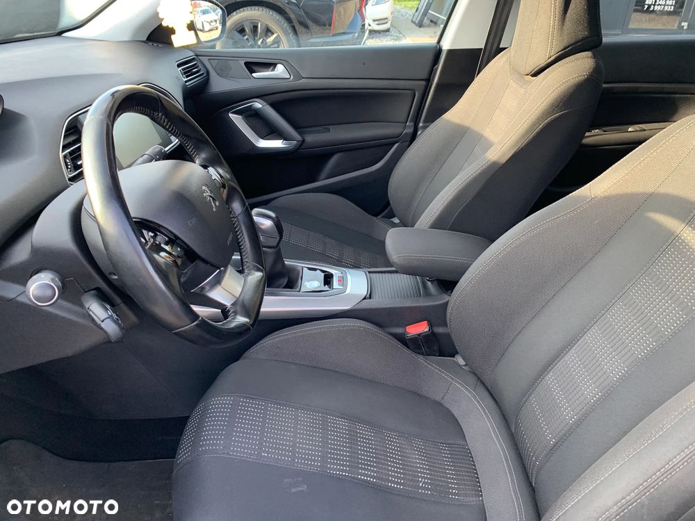 Peugeot 308 1.6 BlueHDi Business Line S&S - 19
