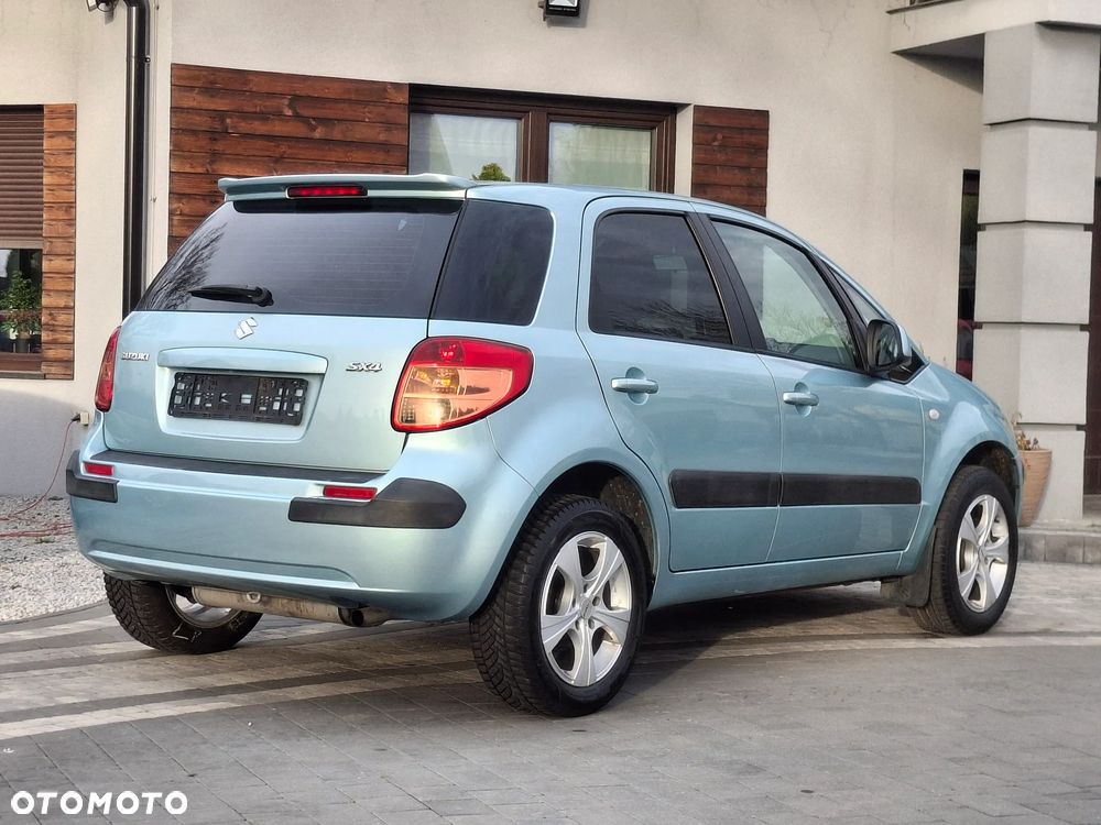 Suzuki SX4 1.6 GS / Premium - 16