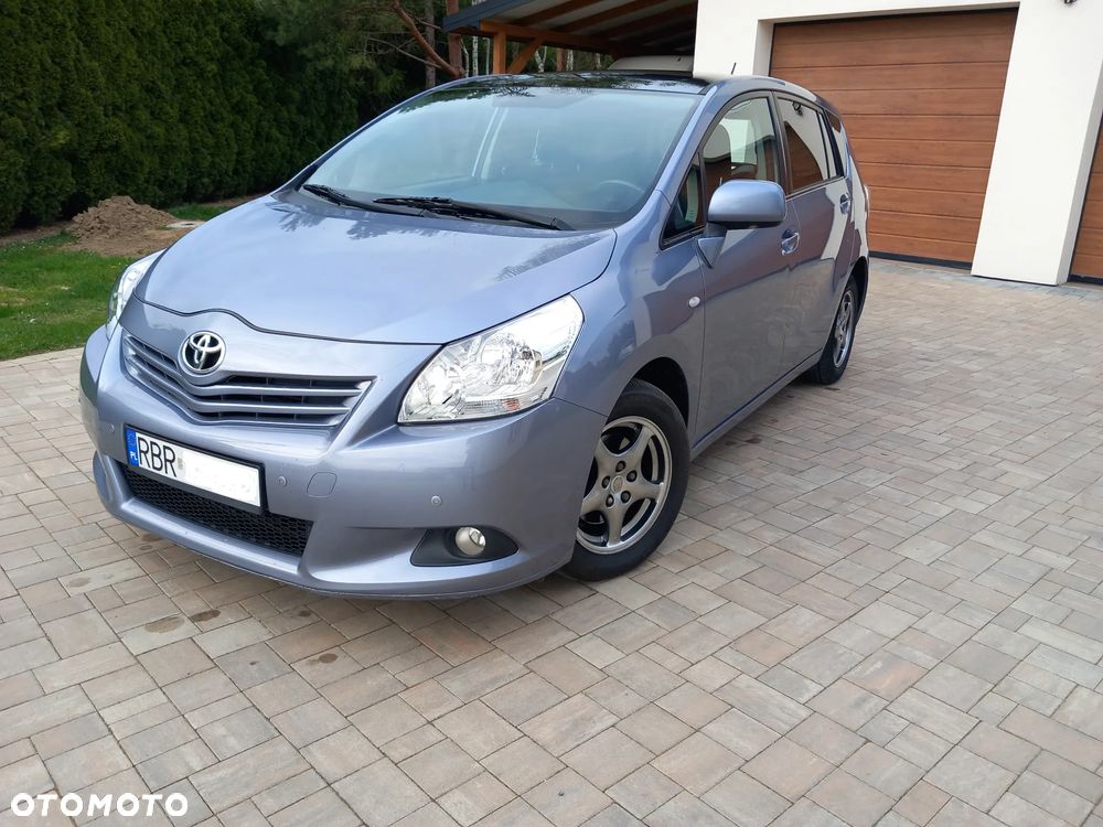 Toyota Verso 2.0 D-4D - 1