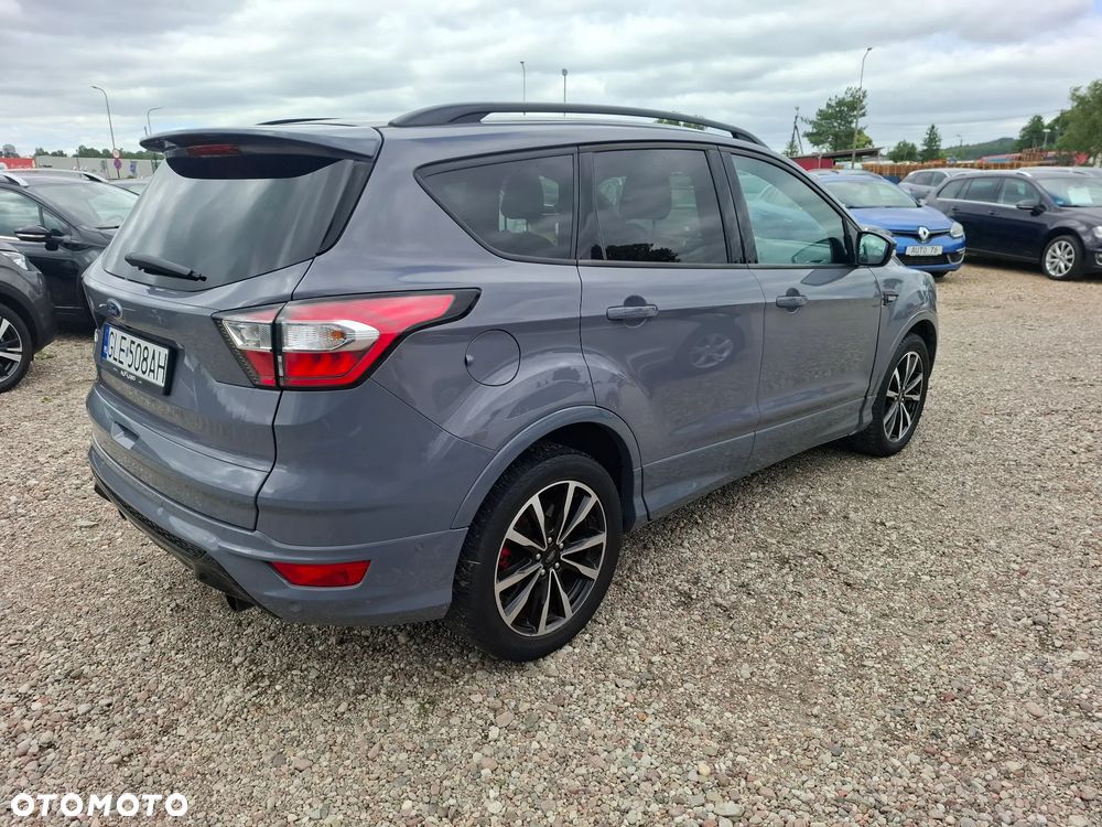 Ford Kuga 1.5 EcoBoost 2x4 ST-Line - 5