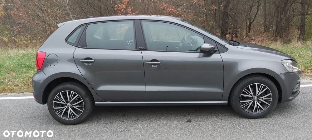Volkswagen Polo 1.4 TDI (Blue Motion Technology) Comfortline - 11