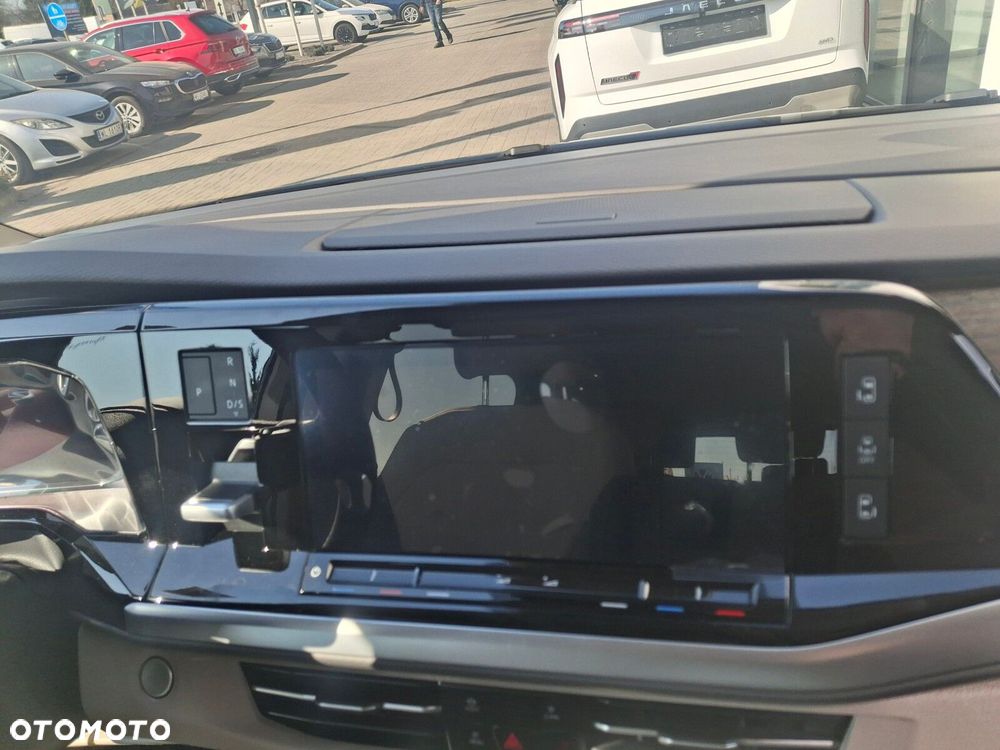 Volkswagen Multivan - 22