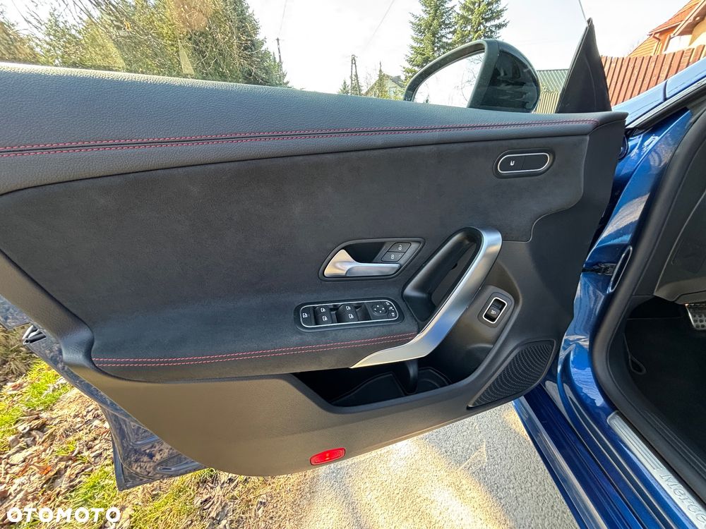 Mercedes-Benz CLA 200 AMG Line 7G-DCT - 12