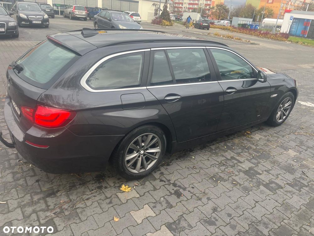 BMW 5 2011 photo 3