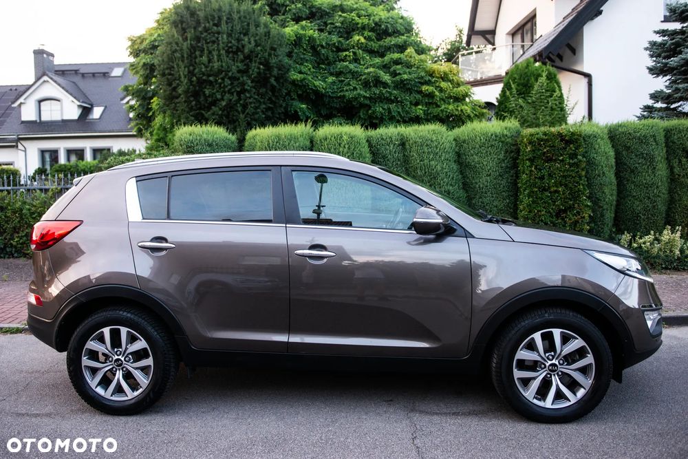 Kia Sportage 1.6 GDI 2WD Fifa World Cup Edition - 4