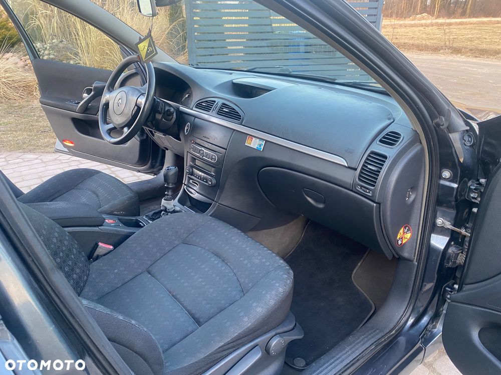 Renault Laguna 1.9 dCi Initiale - 14