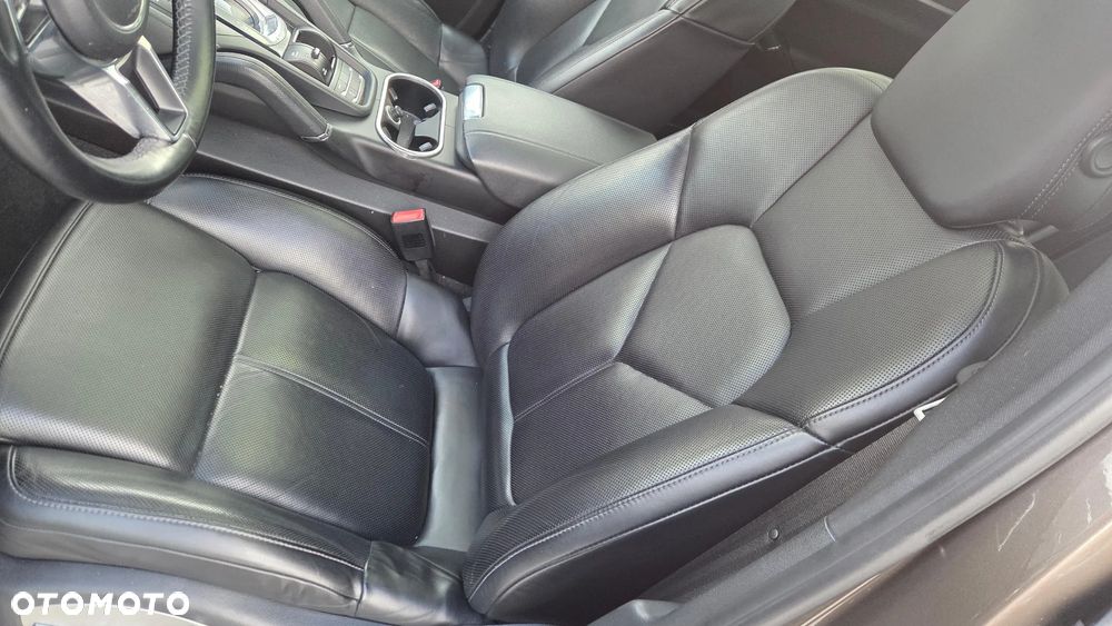 Porsche Cayenne Platinum Edition - 13