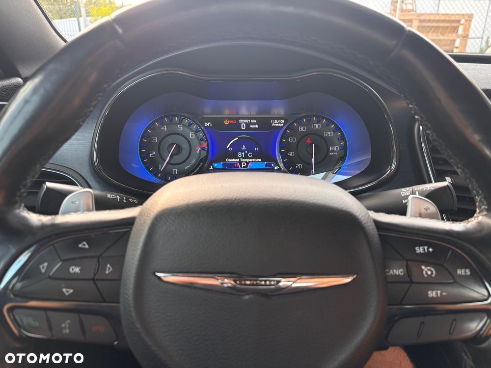 Chrysler 200 - 10