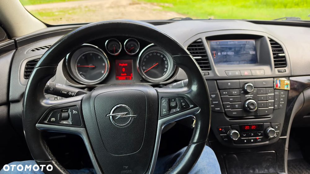 Opel Insignia 2.0 CDTI - 11