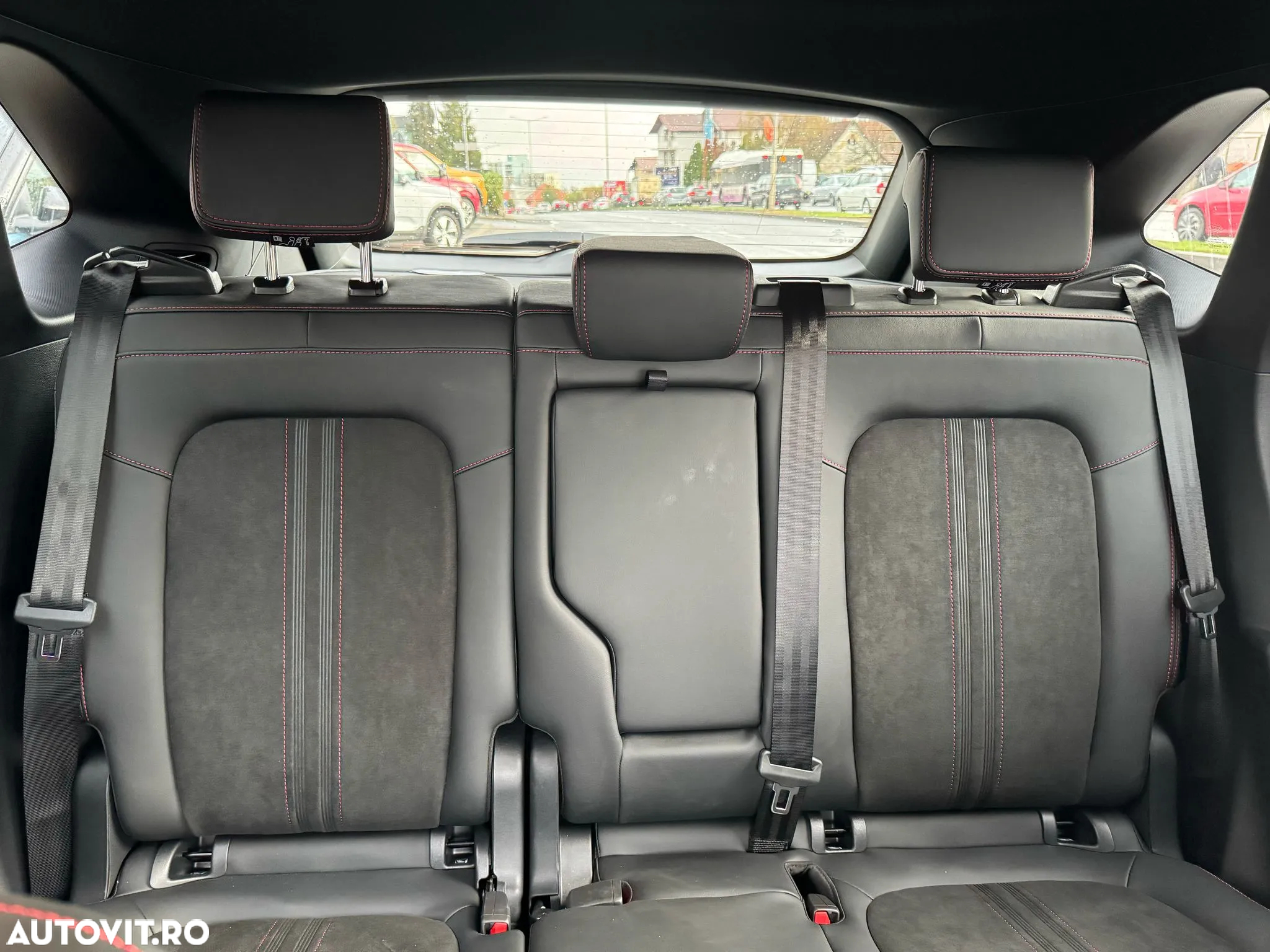 Ford Kuga 1.5 EcoBoost A8 FWD ST-Line X - 31