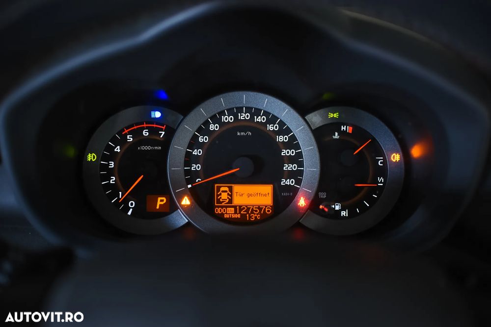 Toyota RAV4 - 11