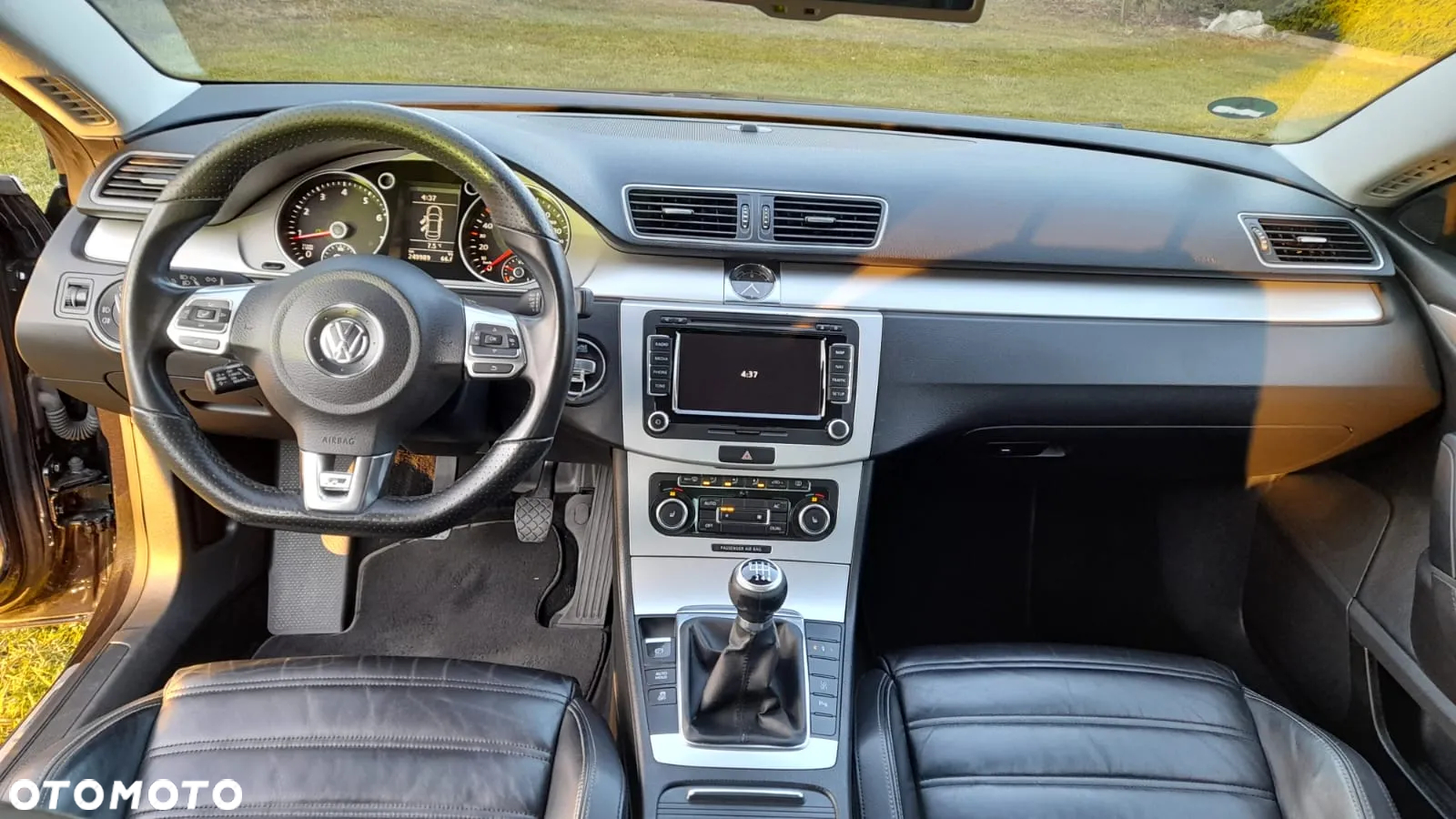 Volkswagen Passat 2.0 TSI Comfortline - 14