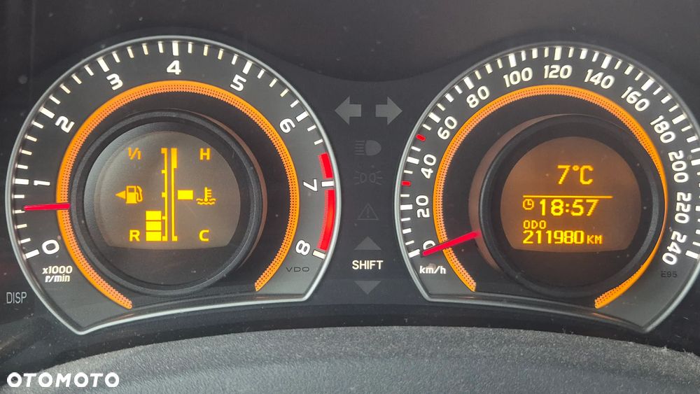 Toyota Auris 1.6 Sol - 11
