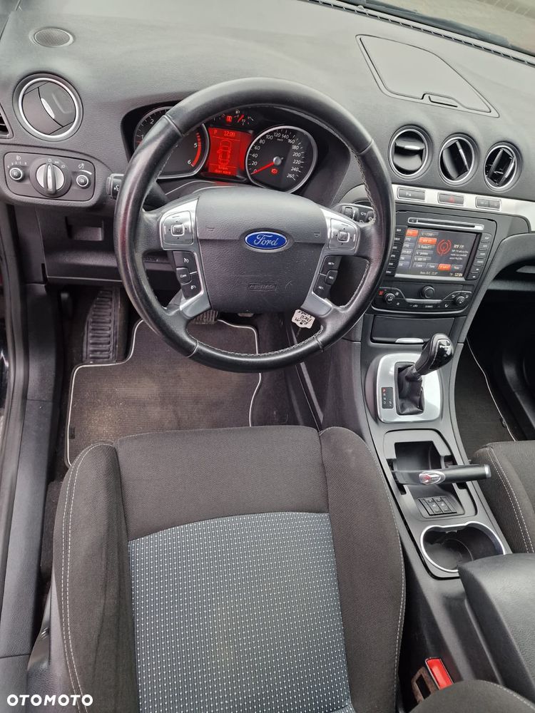 Ford S-Max 2.0 TDCi DPF Titanium - 13