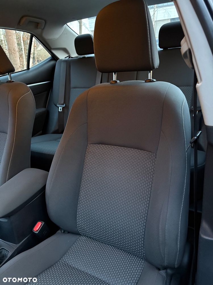 Toyota Corolla 1.6 Premium EU6 - 7