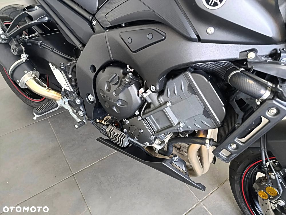 Yamaha FZ8 - 16