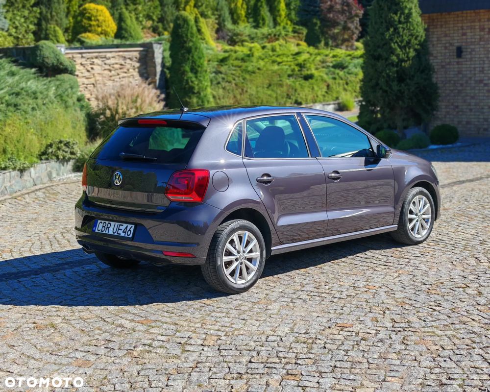 Volkswagen Polo 1.4 TDI Blue Motion Technology Lounge - 4