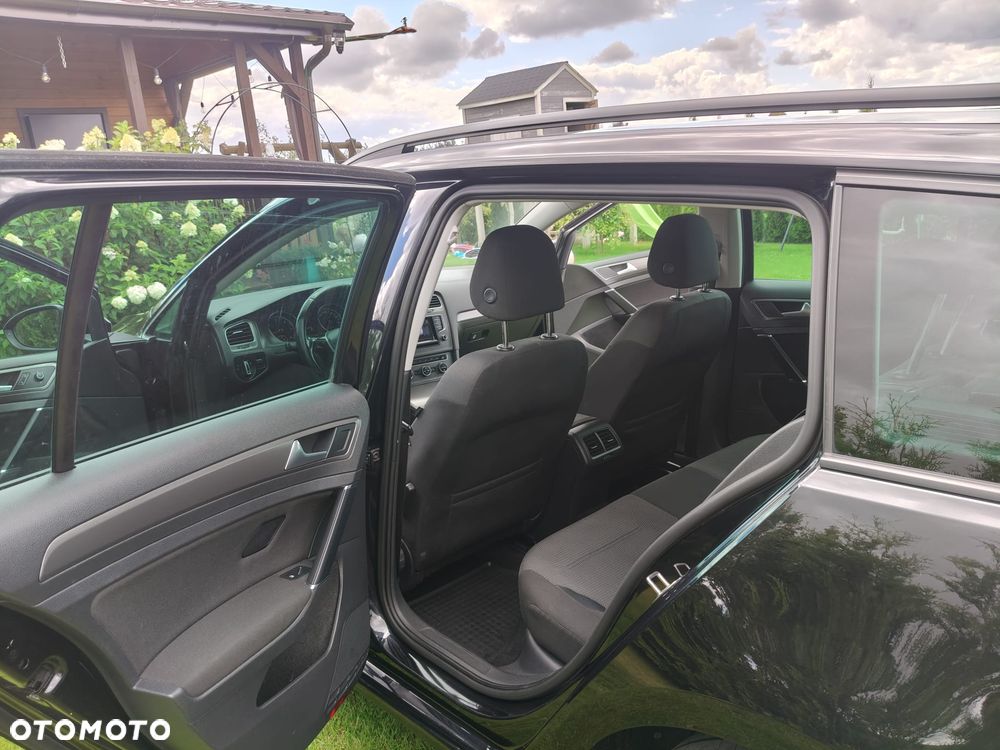 Volkswagen Golf - 17