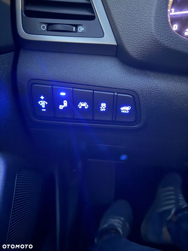 Hyundai Tucson 1.6 T-GDI Premium 4WD DCT - 19